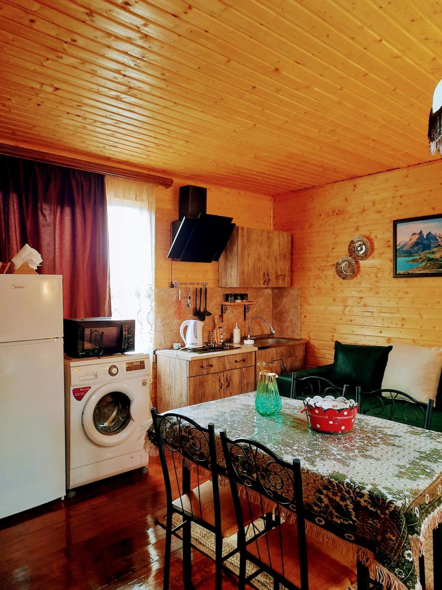 Family Hotel Maia - Cемейная Гостиница Майя Dashbashi Exterior photo
